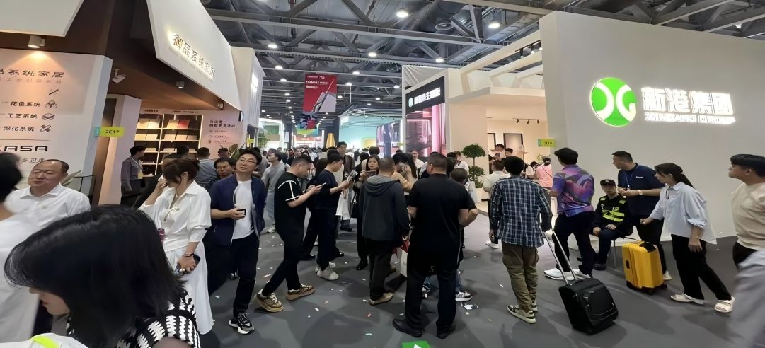 燃爆全場！新港閃耀廣州定制家居展，上演“炸場級”美學(xué)盛宴